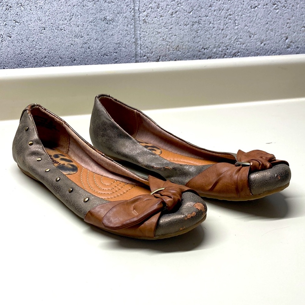 Bare Traps Tan Leather Flats Size 9M